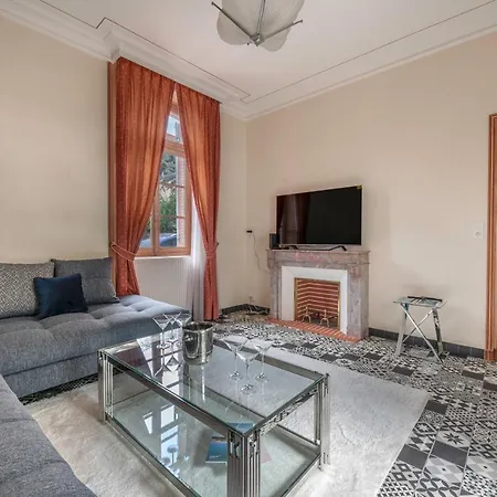 Casa de Férias Maison De Pour 7 Dans La Haute De *